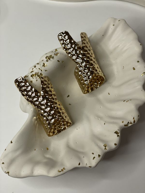 Сережки Tierra Luna “Twisted Hammered Gold”