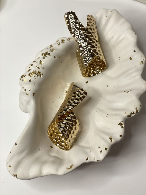 Сережки Tierra Luna “Twisted Hammered Gold”