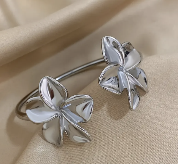 Браслет Tierra Luna “Smooth Flower Silver”