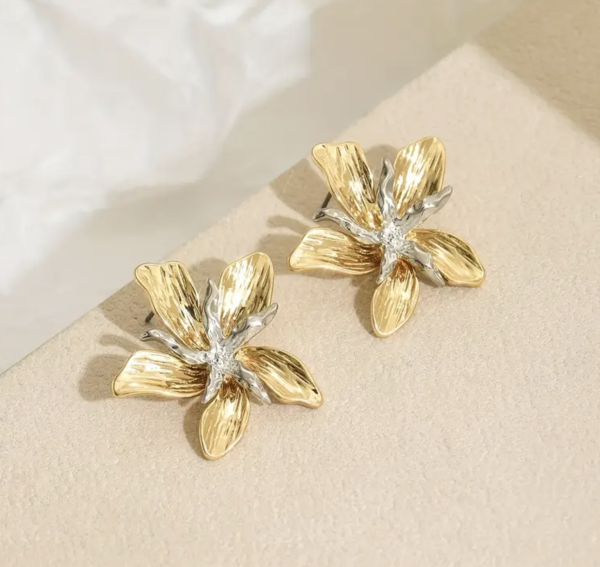 Сережки Tierra Luna “Two-Tone Flower”