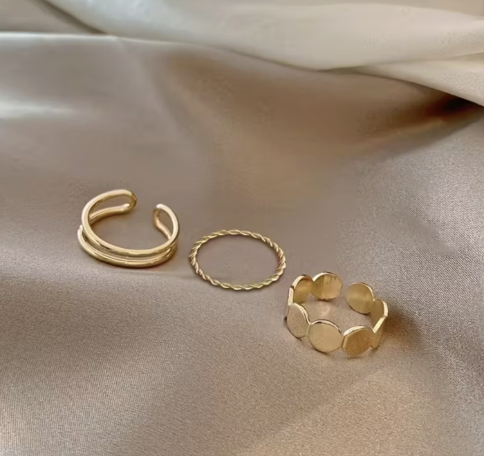 Каблучки Tierra Luna "Golden Minimal Stack Ring Set"